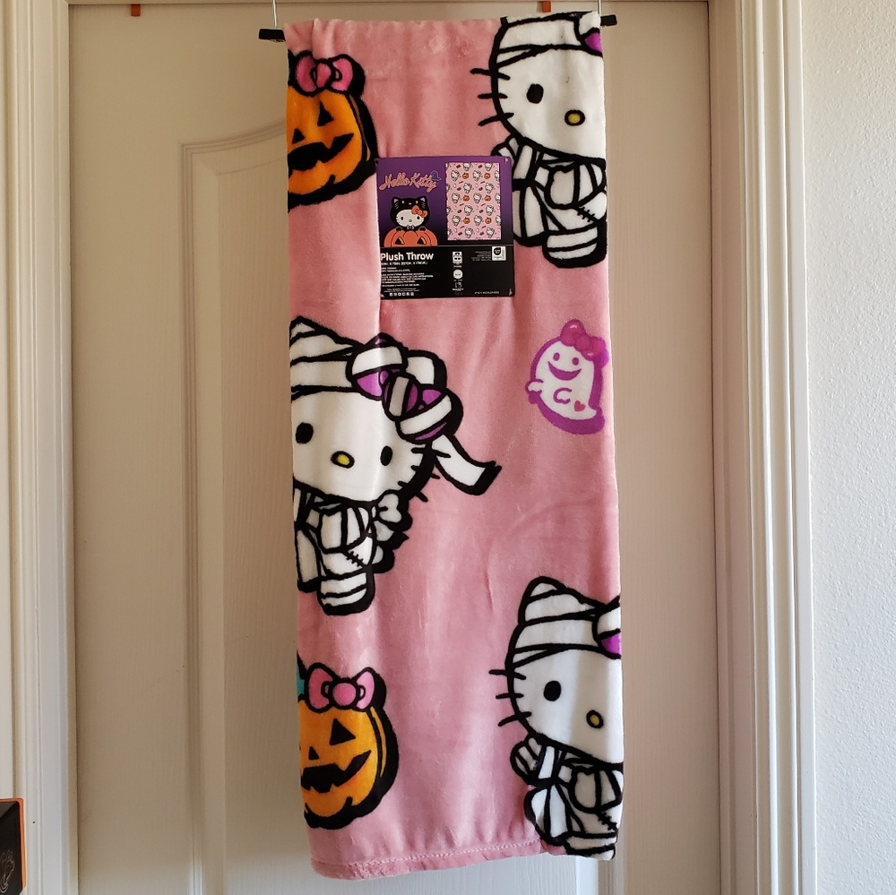 Hello Kitty Halloween Mummy Pink Plush Throw Blanket Sanrio 50x70